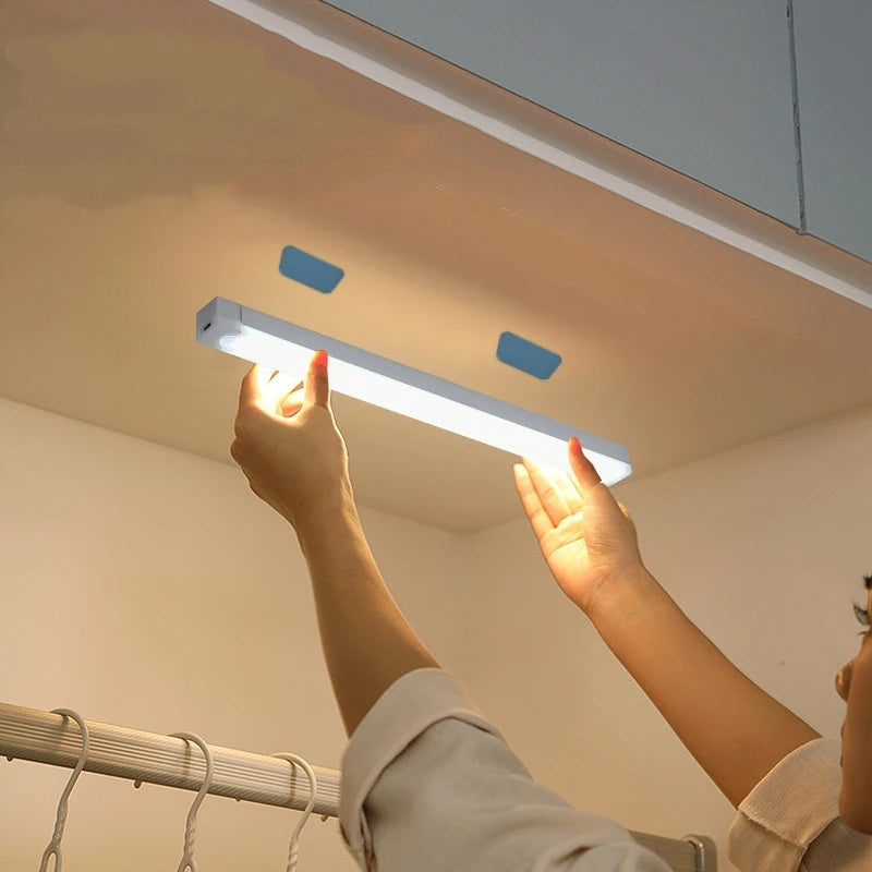 Barra de Luz LED Inteligente con Sensor de Movimiento | Lámpara Magnética Inalámbrica USB
