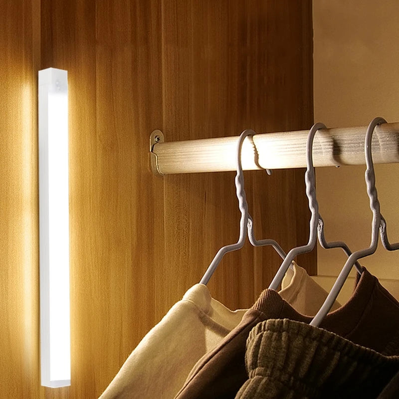Barra de Luz LED Inteligente con Sensor de Movimiento | Lámpara Magnética Inalámbrica USB